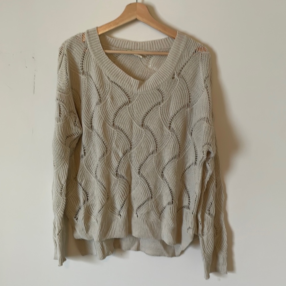 Anthropologie Sz Medium Knit Sweater Cream Scalloped Oversized Staring at Stars